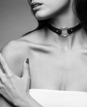 Load image into Gallery viewer, Bijoux Indiscrets Maze Single Choker - Black