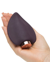 Load image into Gallery viewer, Fifty Shades Freed Desire Blooms Rechargeable Clitoral Vibrator