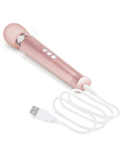 Load image into Gallery viewer, Le Wand Petite Rechargeable Vibrating Massager - Rose Gold