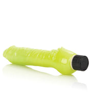 Load image into Gallery viewer, Glow-in-the-dark 7" Jelly Penis Vibe - Green