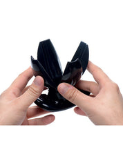 Load image into Gallery viewer, Master Series Claw Expanding Anal Dilator